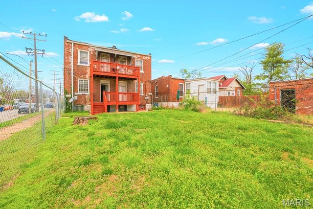 4200 College Avenue, St Louis, MO 63107