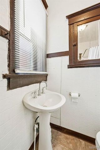 4200 College Avenue, St Louis, MO 63107