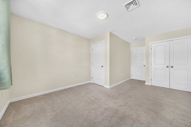 8 Nightview Pl, Millbury, MA 01527