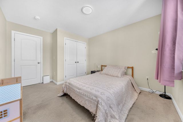 8 Nightview Pl, Millbury, MA 01527