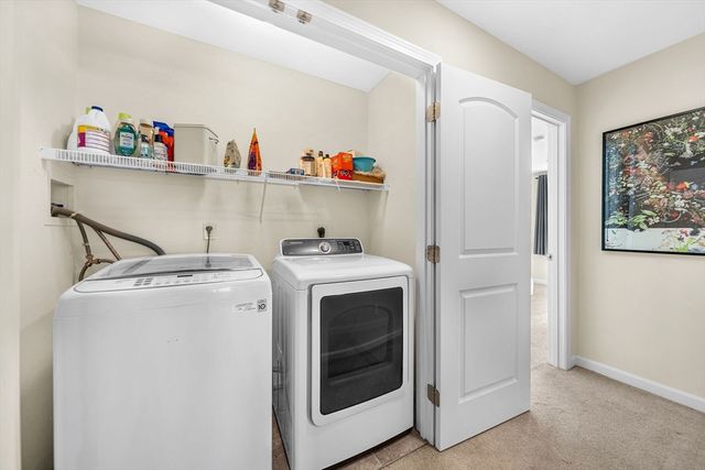 8 Nightview Pl, Millbury, MA 01527