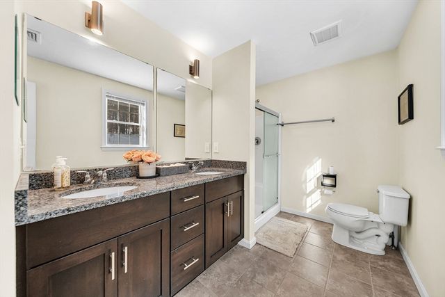 8 Nightview Pl, Millbury, MA 01527