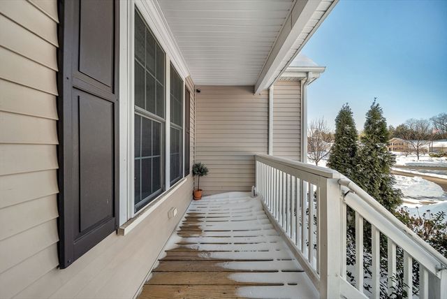 8 Nightview Pl, Millbury, MA 01527