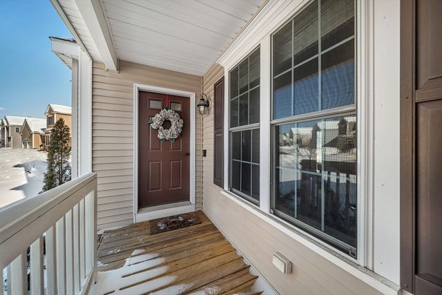 8 Nightview Pl, Millbury, MA 01527