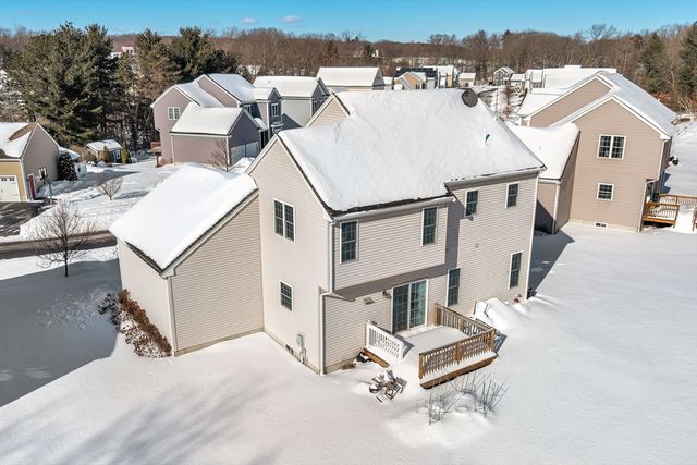 8 Nightview Pl, Millbury, MA 01527