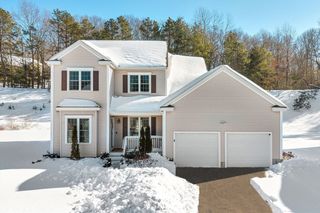 8 Nightview Pl, Millbury, MA 01527
