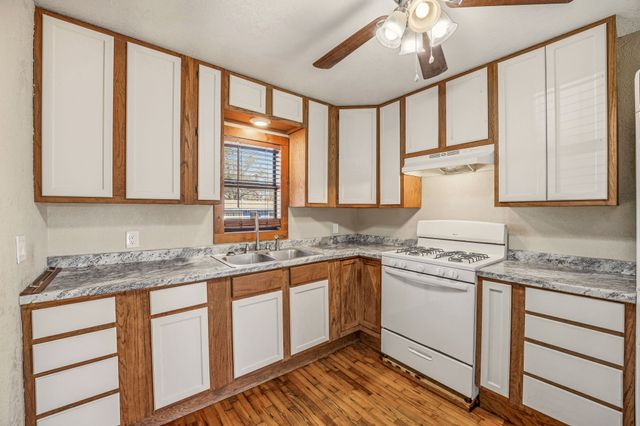 1090 W Elm Street, Stephenville, TX 76401