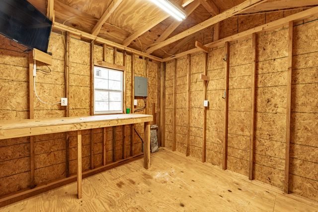 1090 W Elm Street, Stephenville, TX 76401