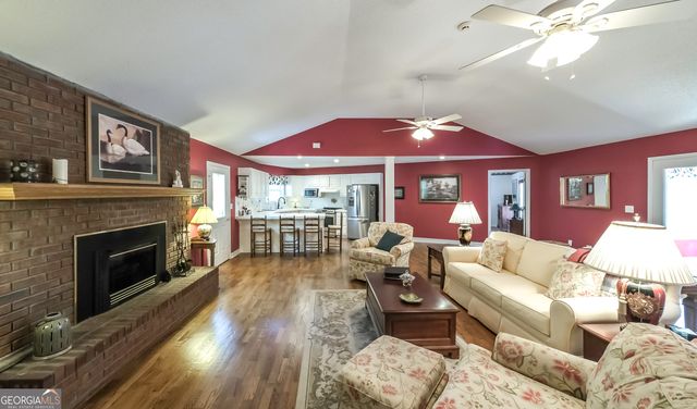 396 Pam Street, Wedowee, AL 36278