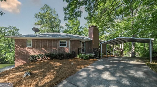 396 Pam Street, Wedowee, AL 36278