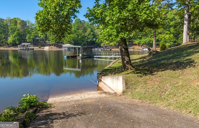396 Pam Street, Wedowee, AL 36278
