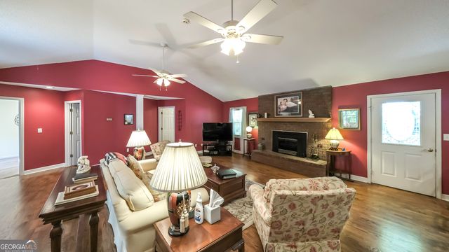 396 Pam Street, Wedowee, AL 36278