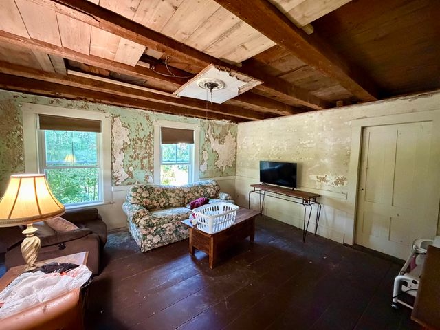 150 School Street, Effingham, NH 03882