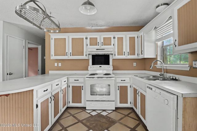 11043 Honey Dew Lane, Gulfport, MS 39503