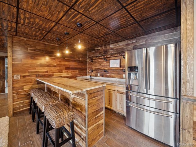 3756 Newport Way Drive, Waterford Charter Township, MI 48329