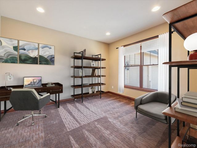 3756 Newport Way Drive, Waterford Charter Township, MI 48329