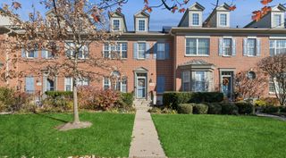 1838 Aberdeen Drive, Glenview, IL 60025