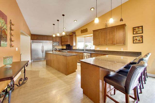 7309 Seminole Court, Darien, IL 60561