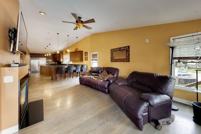 7309 Seminole Court, Darien, IL 60561