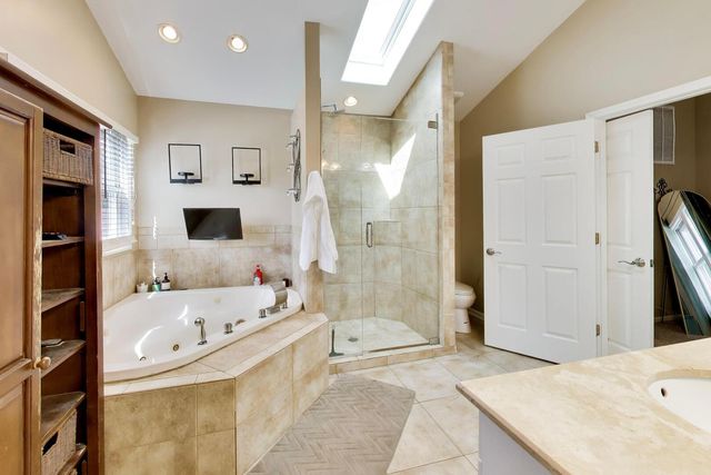 7309 Seminole Court, Darien, IL 60561