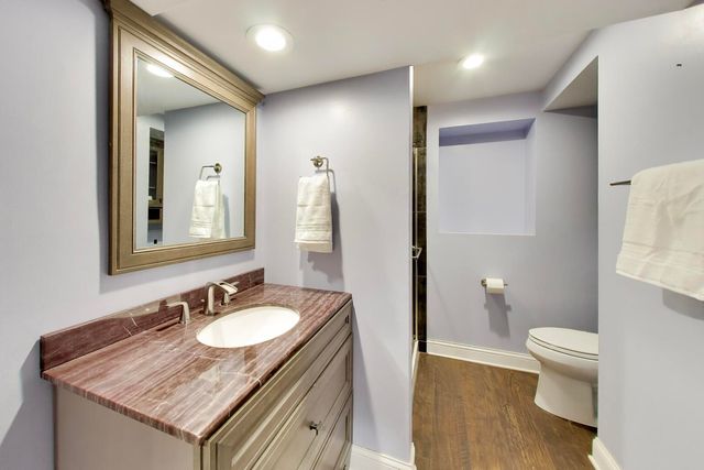 7309 Seminole Court, Darien, IL 60561