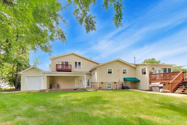 7309 Seminole Court, Darien, IL 60561