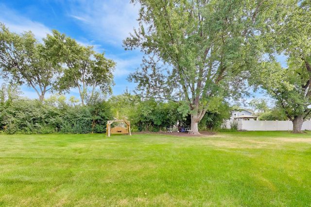 7309 Seminole Court, Darien, IL 60561