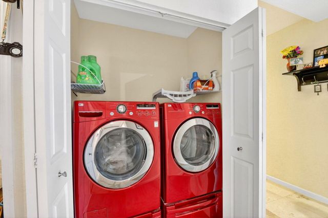 1610 Presidential Way 309, West Palm Beach, FL 33401