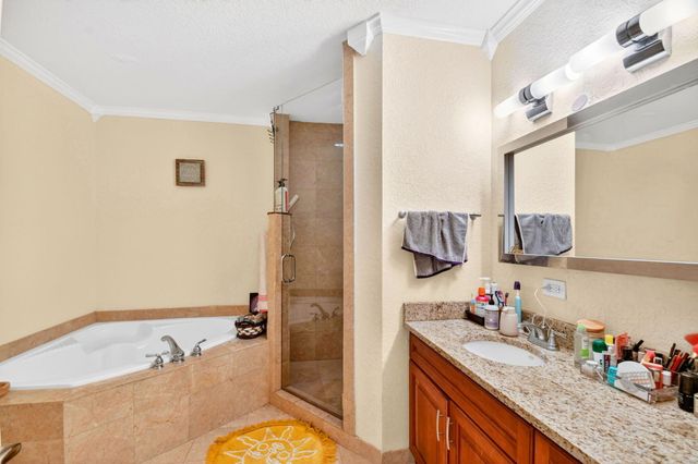 1610 Presidential Way 309, West Palm Beach, FL 33401