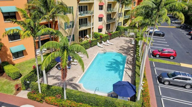 1610 Presidential Way 309, West Palm Beach, FL 33401
