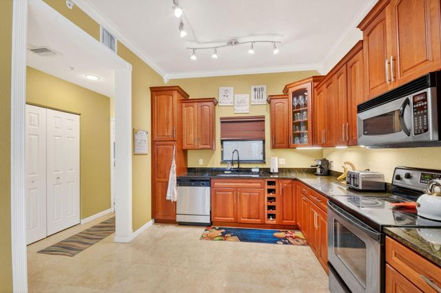 1610 Presidential Way 309, West Palm Beach, FL 33401