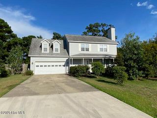 114 Lawndale Lane, Sneads Ferry, NC 28460