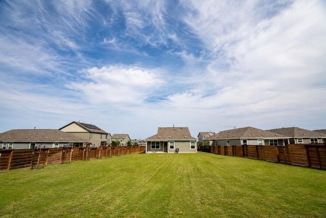 185 Patagonia, Kyle, TX 78640