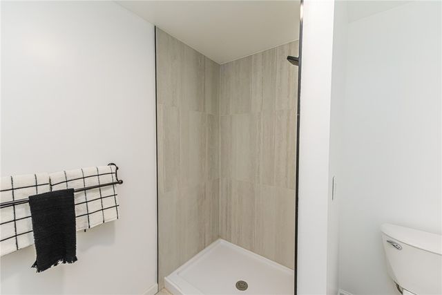 40 Mac Arthur Road, Greece, NY 14615