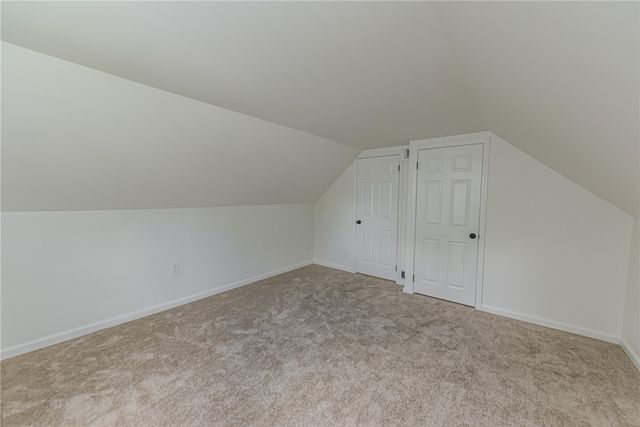 40 Mac Arthur Road, Greece, NY 14615