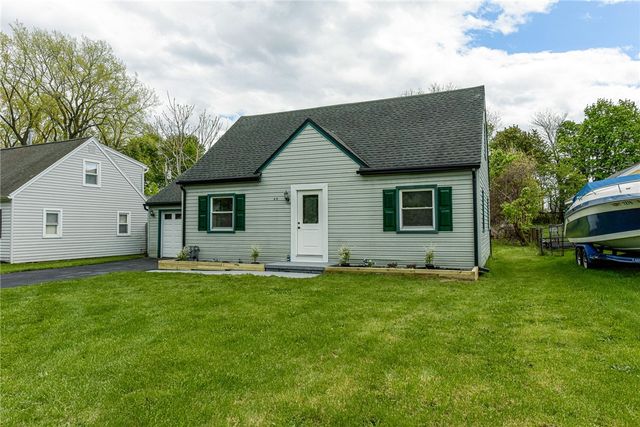 40 Mac Arthur Road, Greece, NY 14615