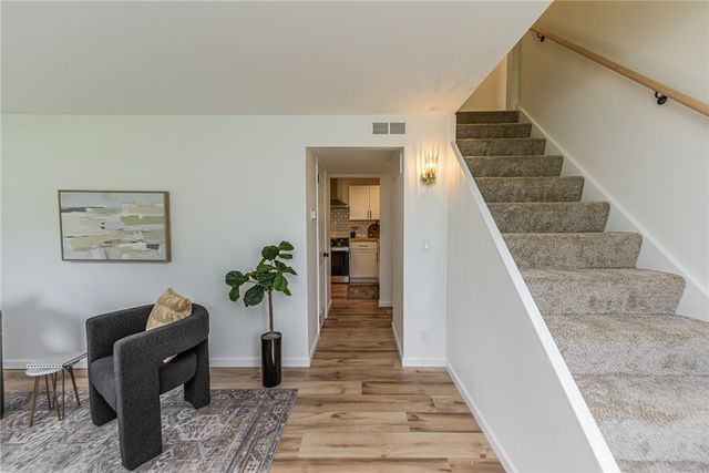 40 Mac Arthur Road, Greece, NY 14615