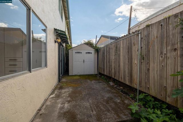 2549 San Leandro Blvd, San Leandro, CA 94578