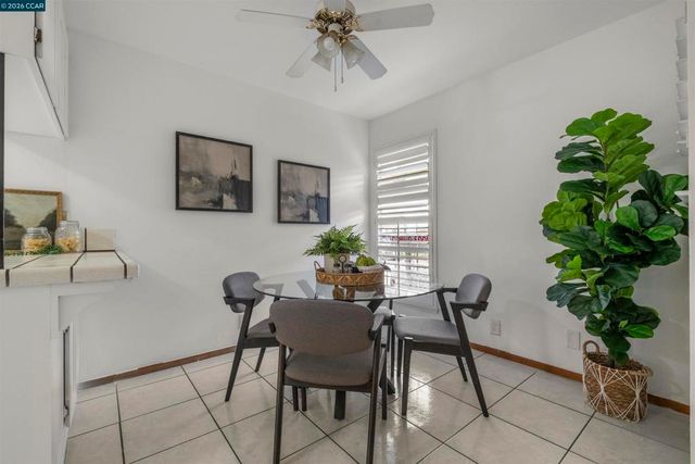 2549 San Leandro Blvd, San Leandro, CA 94578