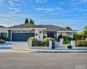 9543 Andover Cir, Fountain Valley, CA 92708