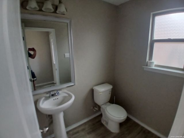 2131 Flora Vis, San Antonio, TX 78224