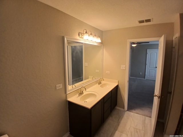 2131 Flora Vis, San Antonio, TX 78224