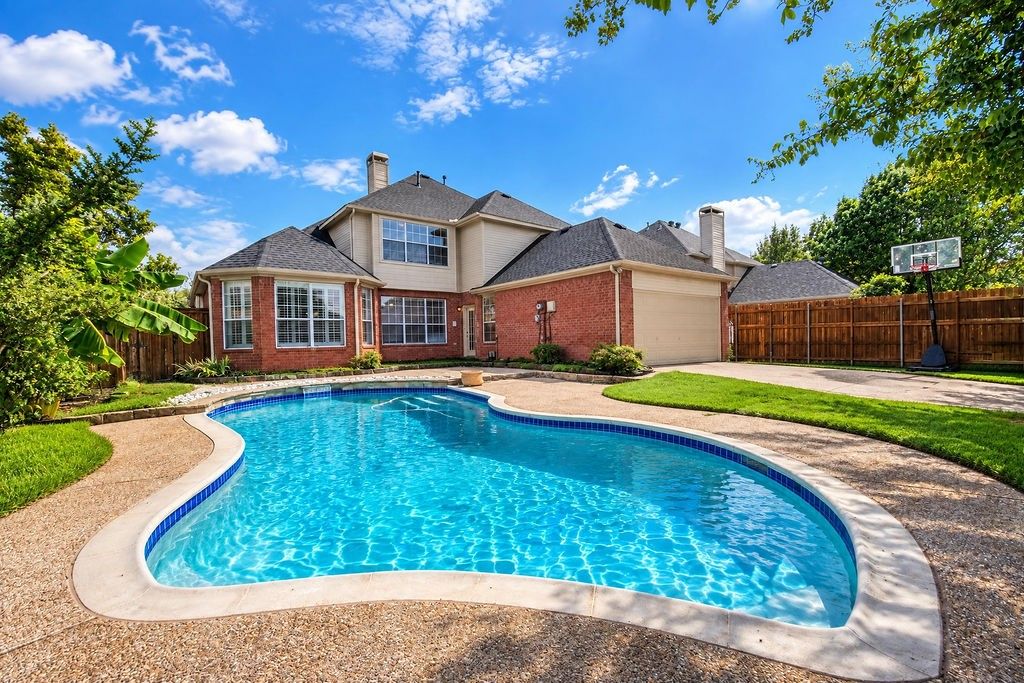 1524 Santa Fe Trail, Carrollton, TX 75007 — exterior