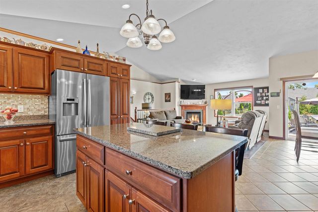 4702 N WREN DRIVE, Appleton, WI 54913