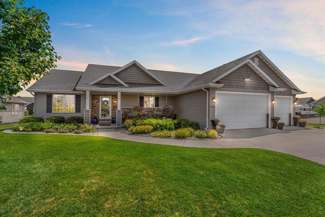 4702 N WREN DRIVE, Appleton, WI 54913
