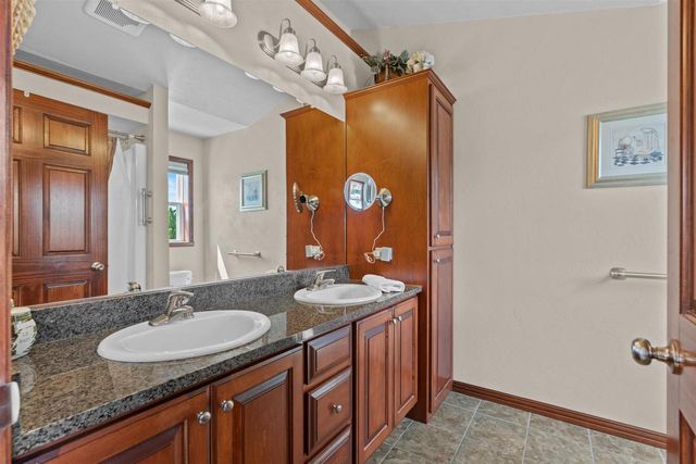 4702 N WREN DRIVE, Appleton, WI 54913