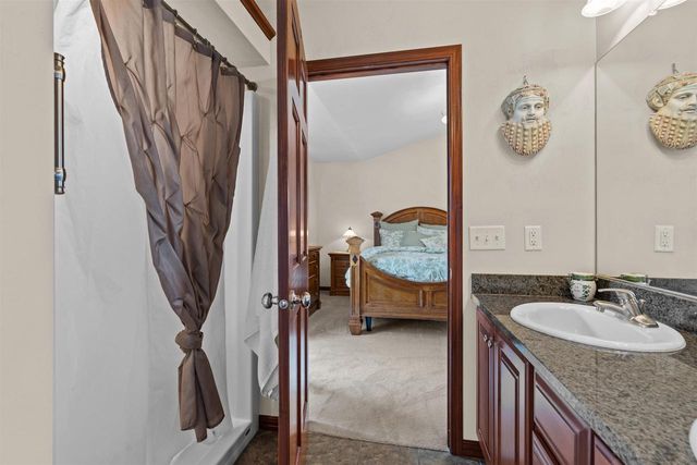 4702 N WREN DRIVE, Appleton, WI 54913
