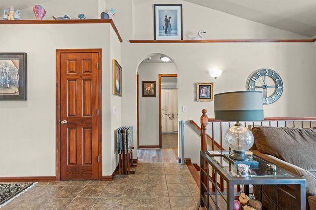 4702 N WREN DRIVE, Appleton, WI 54913