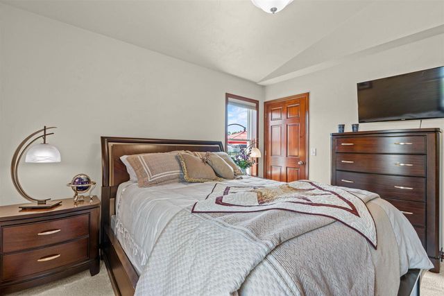 4702 N WREN DRIVE, Appleton, WI 54913