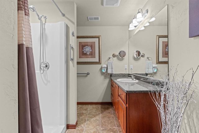 4702 N WREN DRIVE, Appleton, WI 54913